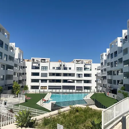 Luxury With Pool In Estepona-centre شقة