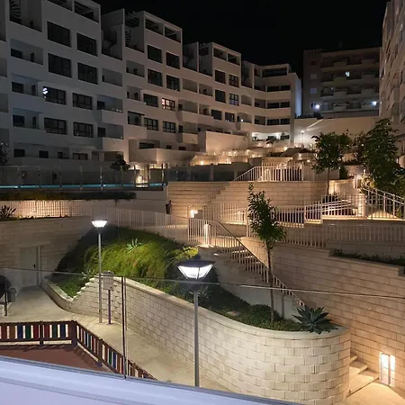 Luxury With Pool In Estepona-centre شقة